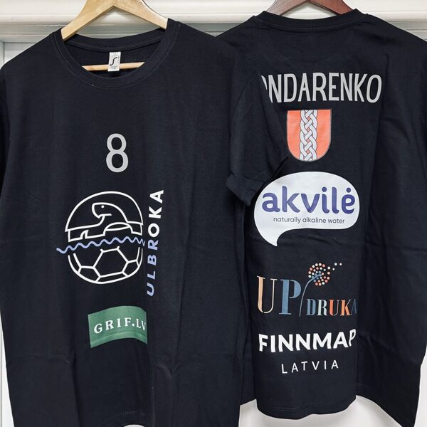 Komandu t-krekli